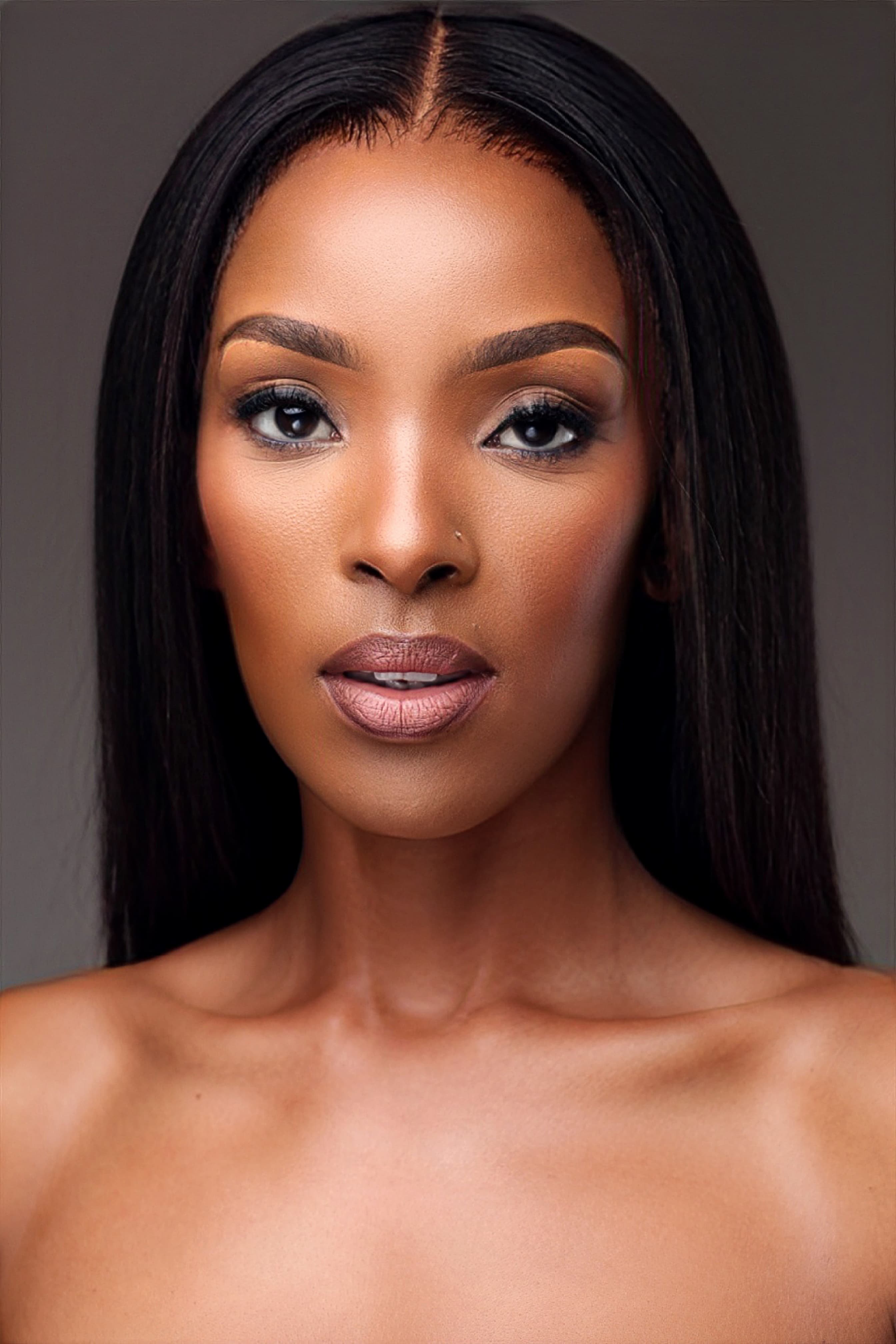 Nora Cosmetics natural look service — soft glam with glossy lip finish